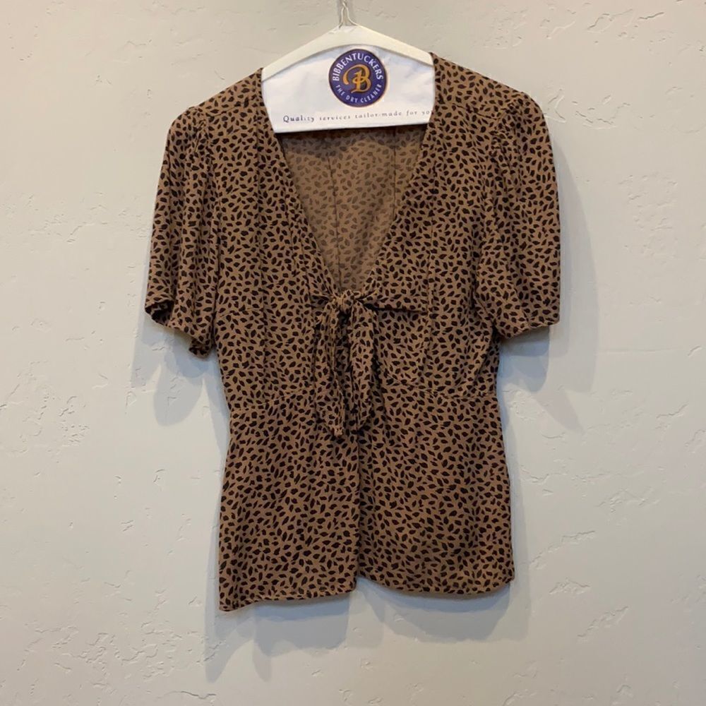 NWOT Abercrombie Leopard Front Tie Blouse